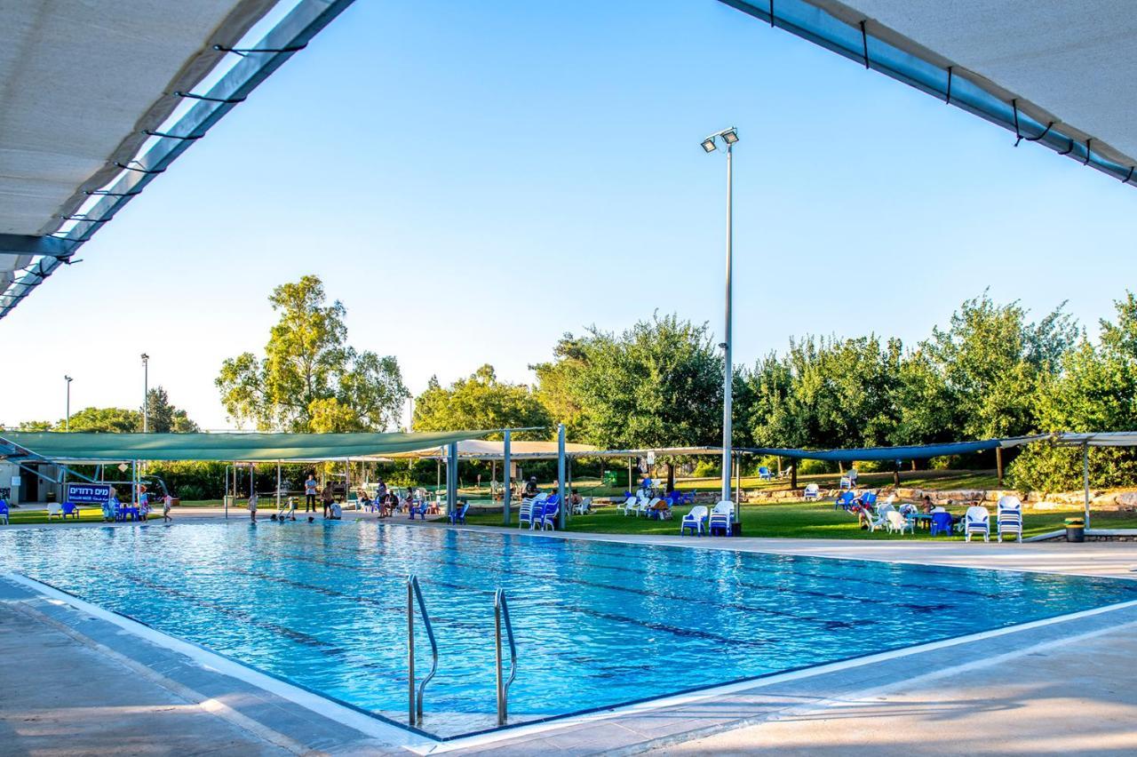 כפר הנופש קיבוץ גדות Kibbutz Gadot Galilean Resort 외부 사진