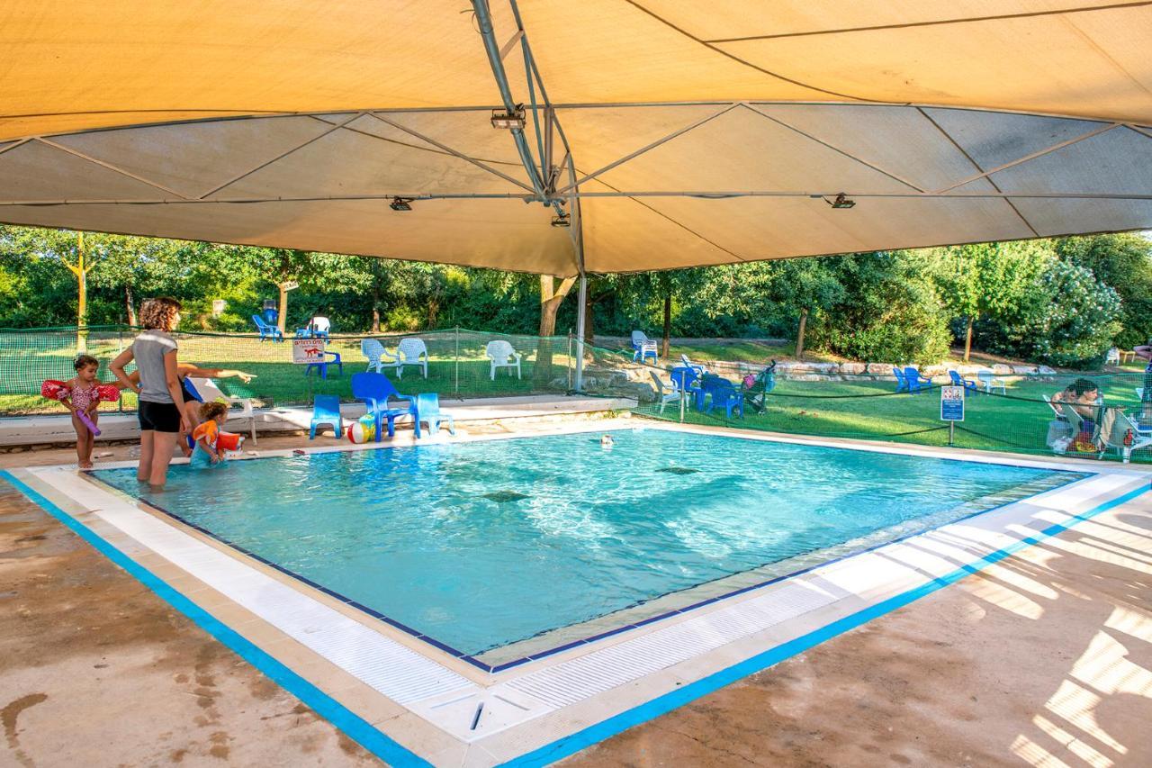 כפר הנופש קיבוץ גדות Kibbutz Gadot Galilean Resort 외부 사진