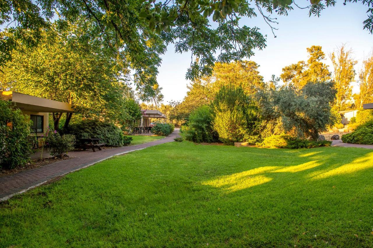 כפר הנופש קיבוץ גדות Kibbutz Gadot Galilean Resort 외부 사진