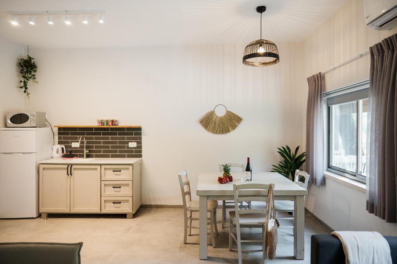כפר הנופש קיבוץ גדות Kibbutz Gadot Galilean Resort 외부 사진