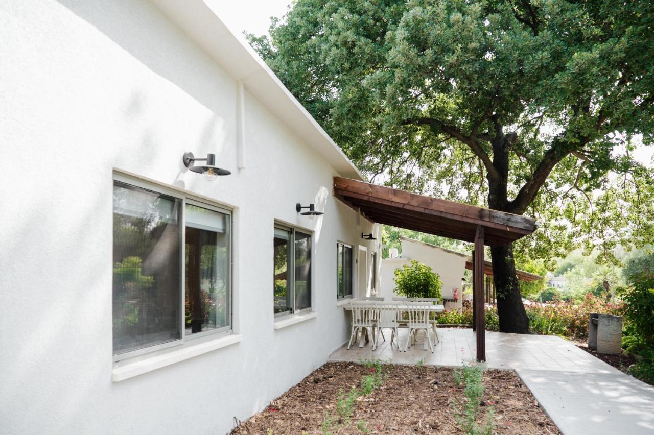 כפר הנופש קיבוץ גדות Kibbutz Gadot Galilean Resort 외부 사진